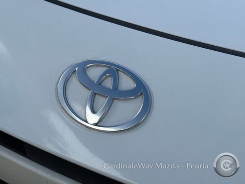 Used 2025 Toyota Camry SE w/ Multimedia Upgrade Package image 34