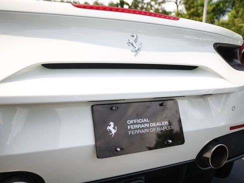 Certified 2019 Ferrari 488 GTB RWD image 18