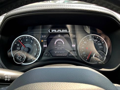 Used 2022 RAM 1500 Laramie w/ Sport Appearance Package image 12