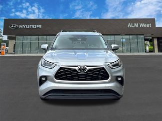 Used 2021 Toyota Highlander LE FWD video 2