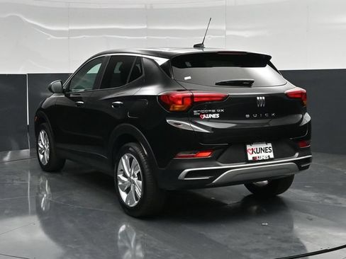 Used 2025 Buick Encore GX Preferred AWD/4WD image 11