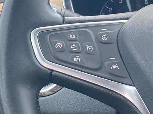 Used 2023 Chevrolet Equinox Premier image 6