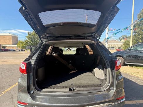 Used 2018 Chevrolet Equinox LS image 16