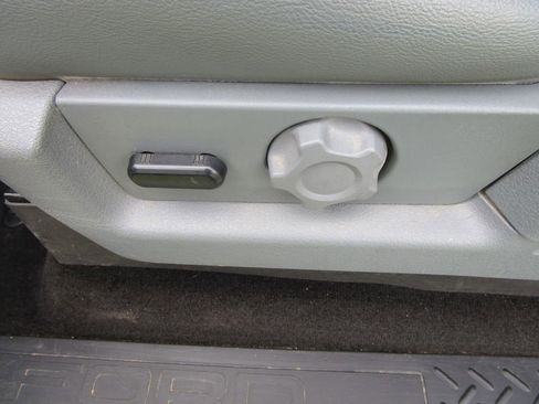 Used 2014 Ford F150 XLT w/ Equipment Group 302A Luxury image 30