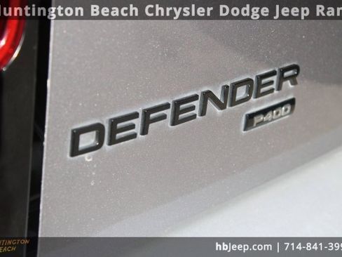 Used 2023 Land Rover Defender 110 SE image 8