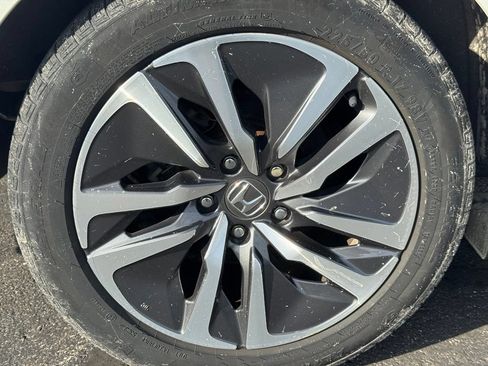 Used 2020 Honda Accord Hybrid image 24