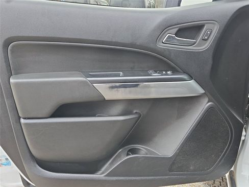 Used 2022 Chevrolet Colorado LT w/ Fleet Safety Package AWD/4WD image 26