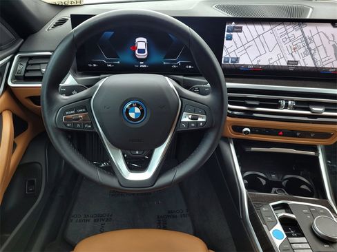 Used 2023 BMW i4 eDrive40 w/ Premium Package image 17