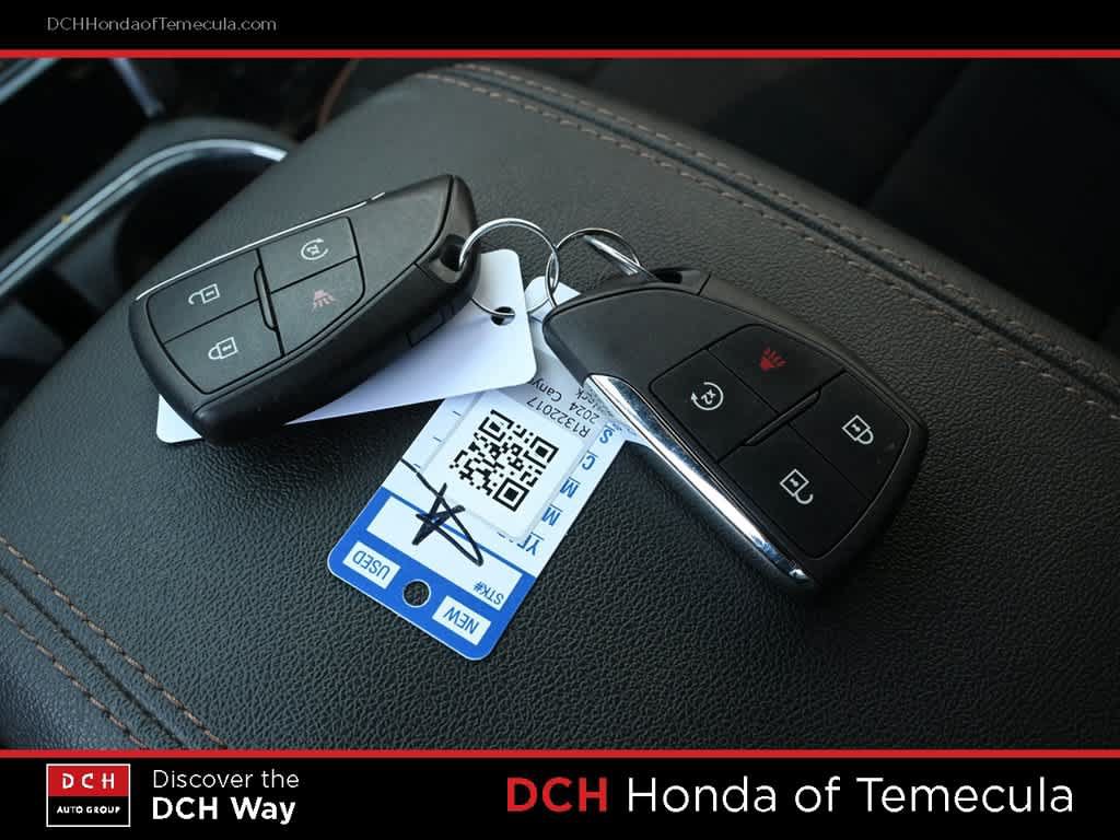 Used 2024 GMC Canyon AT4 w/ Technology Package AWD/4WD image 15