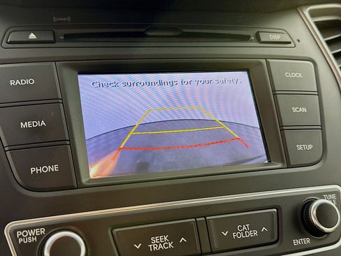 Used 2017 Hyundai Santa Fe Sport FWD image 21