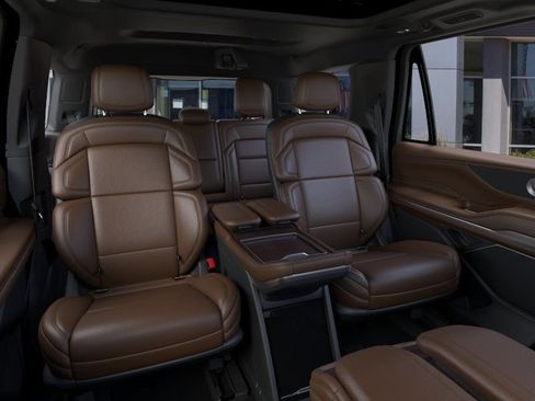 New 2026 Lincoln Navigator Reserve AWD/4WD image 41