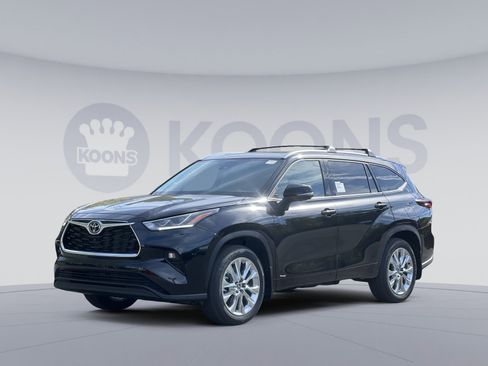 New 2026 Toyota Highlander Limited AWD/4WD image 1