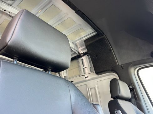 Used 2025 Mercedes-Benz Sprinter 2500 image 19