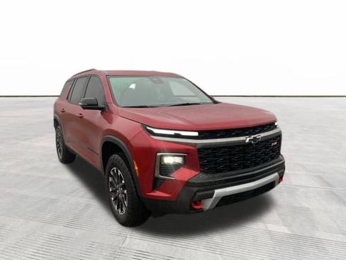 Used 2024 Chevrolet Traverse Z71 image 9