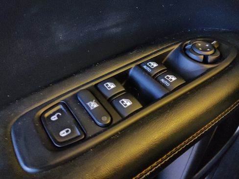 Used 2019 Jeep Compass Latitude FWD image 27