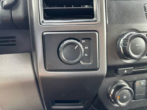 Used 2018 Ford F150 XLT image 30