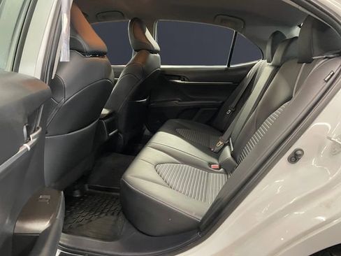 Used 2023 Toyota Camry SE w/ Cold Weather Package image 13