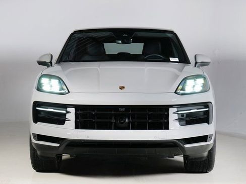 Used 2026 Porsche Cayenne Coupe AWD/4WD image 6