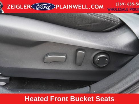 Used 2024 Subaru Outback Premium image 19