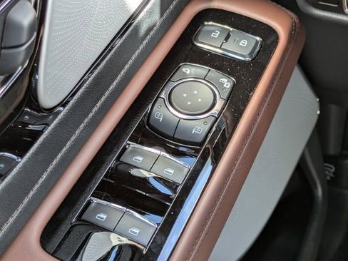 New 2026 Lincoln Aviator Reserve w/ Luxury Package RWD image 25