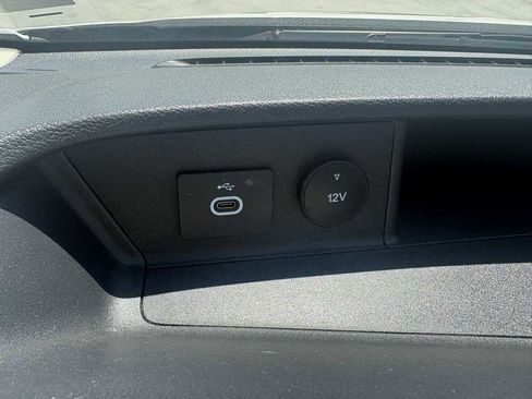 Used 2023 Ford Transit 350 XLT RWD image 28