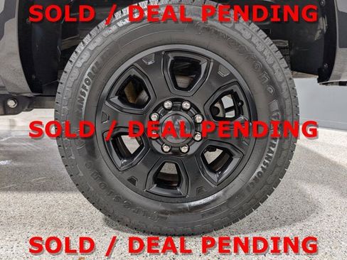 Used 2018 RAM 2500 Laramie w/ Sport Appearance Group AWD/4WD image 12