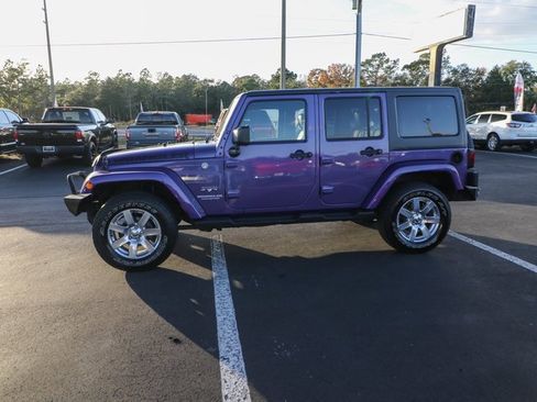 Used 2017 Jeep Wrangler Unlimited Sahara w/ Dual Top Group image 5