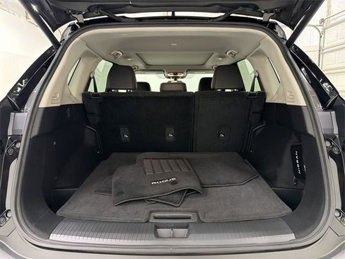 Certified 2022 Nissan Rogue SV w/ SV Premium Package image 15