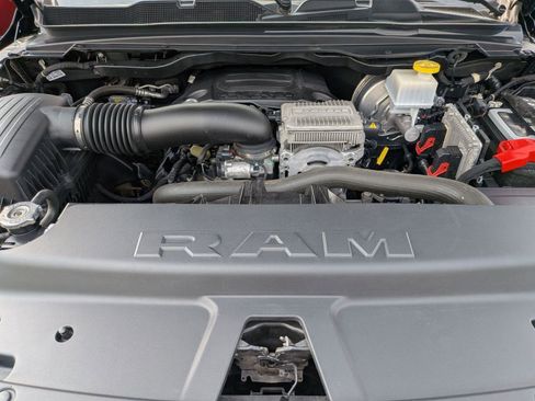 Used 2022 RAM 1500 Limited AWD/4WD image 36