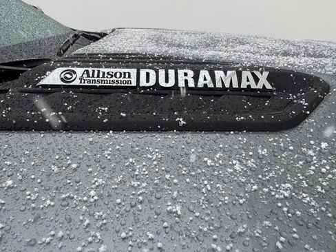 Used 2024 Chevrolet Silverado 2500 LTZ w/ LTZ Premium Package image 10