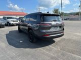 Used 2024 Jeep Grand Cherokee L Laredo image 4