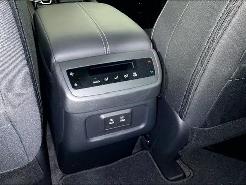 New 2026 Nissan Pathfinder SV AWD/4WD image 31