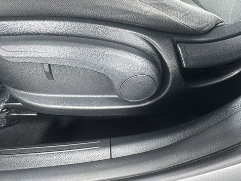 Used 2023 Kia Seltos LX image 11