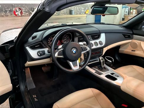 Used 2009 BMW Z4 sDrive35i image 15