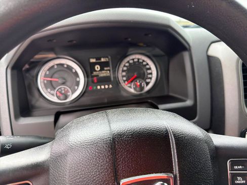 Used 2014 RAM 1500 Express AWD/4WD image 20