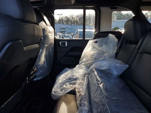 New 2026 Jeep Wrangler Unlimited Rubicon 392 image 12