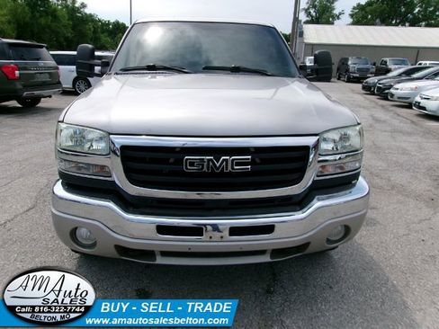 Used 2007 GMC Sierra 2500 SLT AWD/4WD image 9