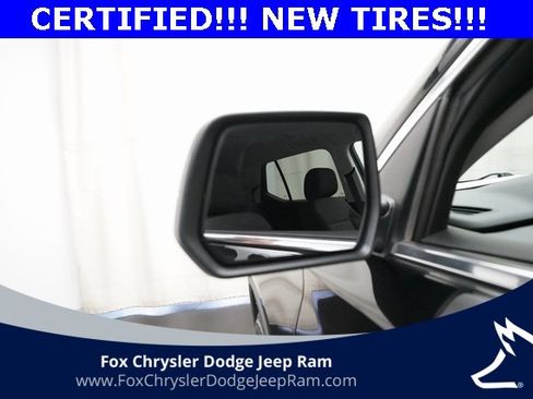 Used 2021 Chevrolet Traverse LS image 24