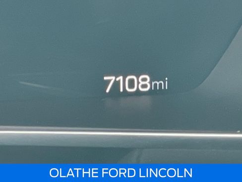 Used 2025 GMC Canyon Elevation w/ Convenience Package image 16