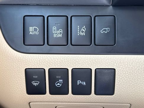 Used 2016 Toyota Highlander Limited Platinum AWD/4WD image 31