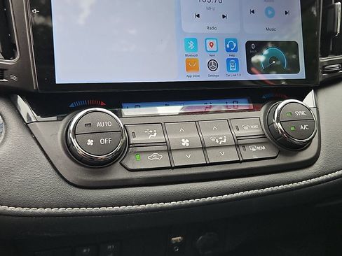 Used 2016 Toyota RAV4 Limited AWD/4WD image 16