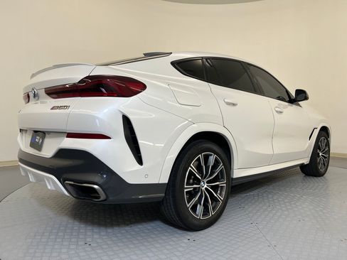 Used 2022 BMW X6 M50i w/ Executive Package image 9