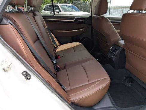 Used 2019 Subaru Outback 2.5i Touring w/ Popular Package #3A AWD/4WD image 35