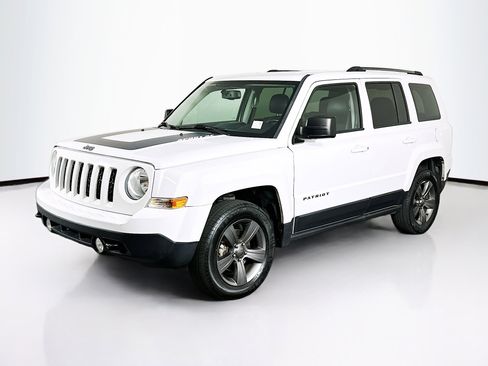 Used 2017 Jeep Patriot Sport w/ Power Value Group AWD/4WD image 3