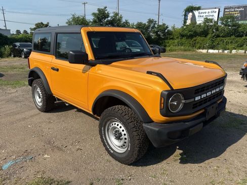 Used 2022 Ford Bronco 2-Door AWD/4WD image 7