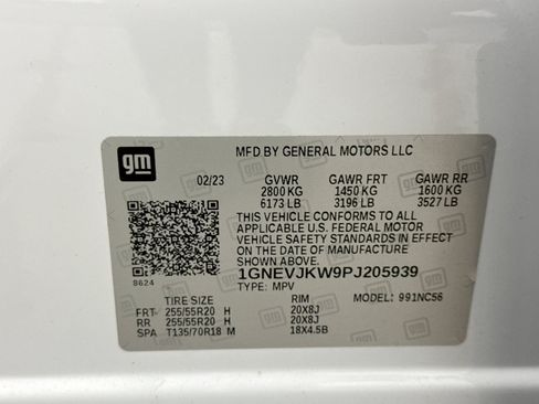 Used 2023 Chevrolet Traverse RS AWD/4WD image 12