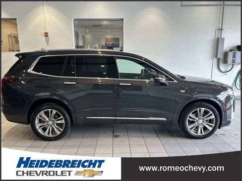 Certified 2023 Cadillac XT6 Premium Luxury image 2