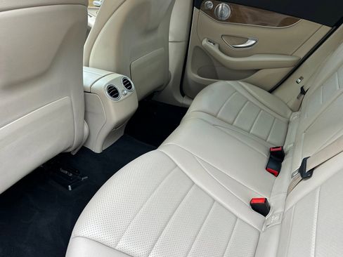 Used 2018 Mercedes-Benz GLC 300 image 15