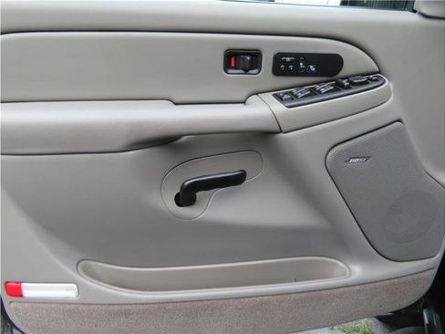 Used 2005 Chevrolet Silverado 3500 LT w/ Heavy-Duty Power Package image 12