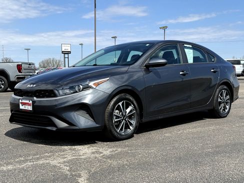 Used 2024 Kia Forte LXS FWD image 6